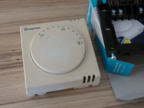 Drayton rts1 thermostat room - drayton,